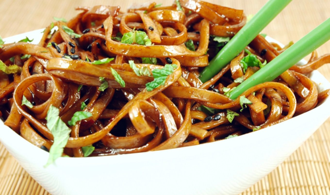 6 Staples and 6 Saving Strategies for Solo Meals