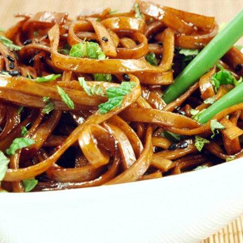 6 Staples and 6 Saving Strategies for Solo Meals