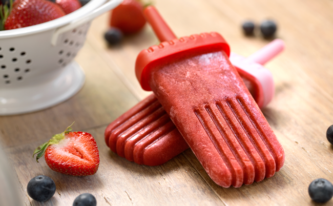 VegNews.VeryBerryPopsicles.HannahKaminsky