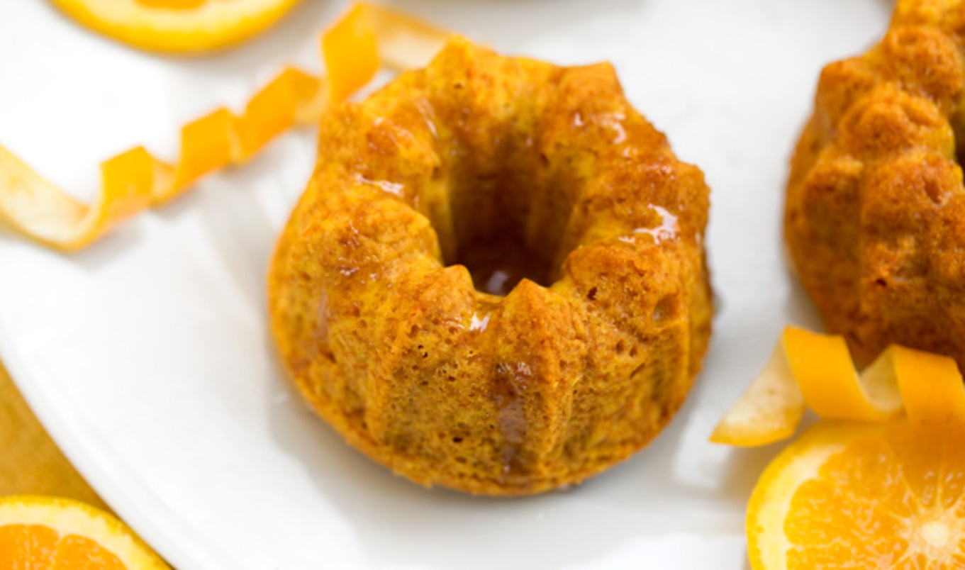 Mini Lemon Bundt Cakes With Lemon Glaze (Gluten-Free!)