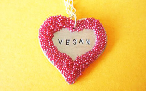 12 Vegan Non-Food Gifts to Woo Your Sweetheart This Valentine's Day