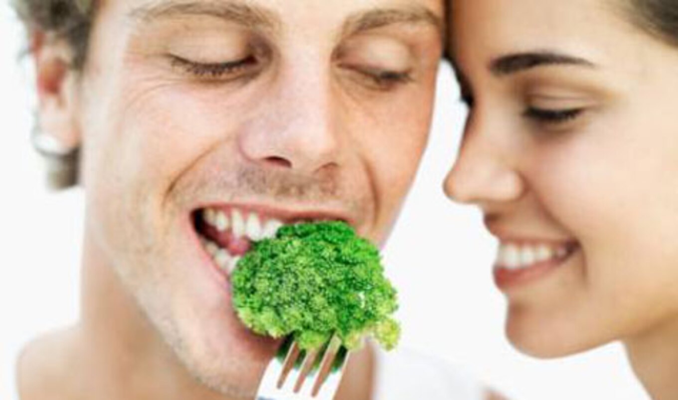 6 Relationship Survival Tips for Inter-Dietary Couples