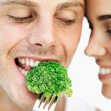 6 Relationship Survival Tips for Inter-Dietary Couples