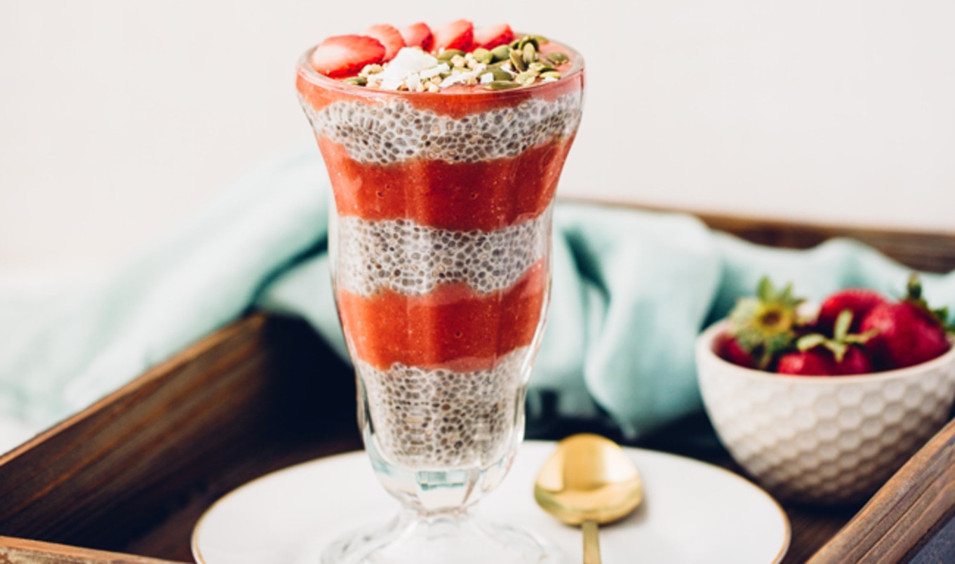 Healthy Vegan Strawberry Mango Chia Pudding