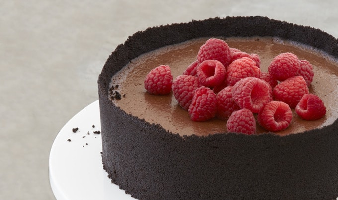 VegNews.NoBakeChocolateRaspberryCheesecake.RobinRobertson