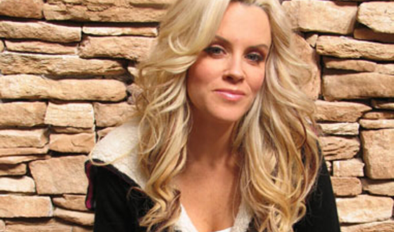 Jenny McCarthy Goes Vegan