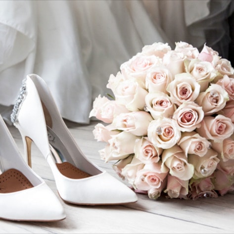 VegNews.WeddingBouquetShoes
