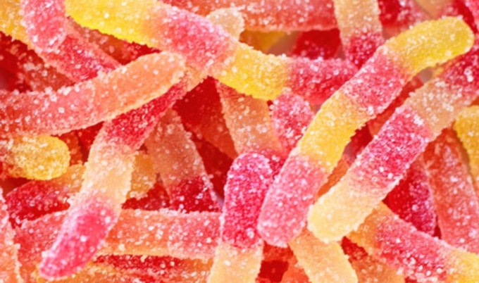 VegNews.GummyWormsBig