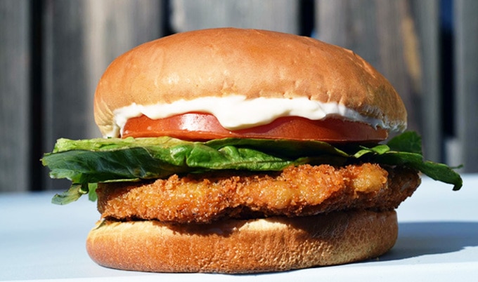VegNewsGloballyLocalCrispyChikun
