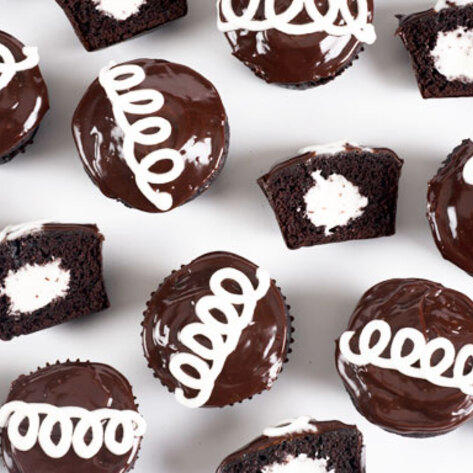 VegNews.ChloeCupcakes