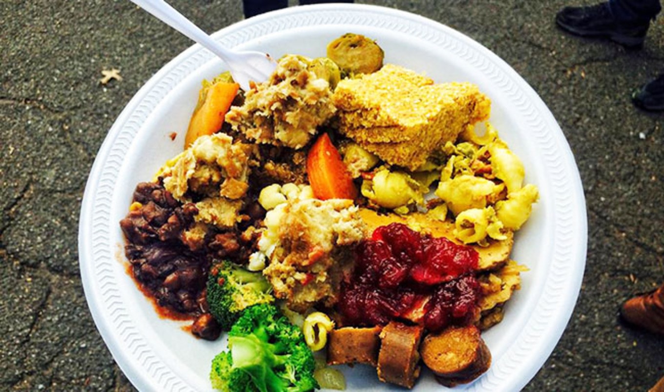 Vegan Chili Feeds the Homeless for the Holidays