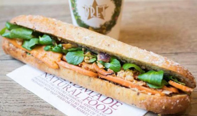 VegNewsPretVeryMerryChristmasBaguette