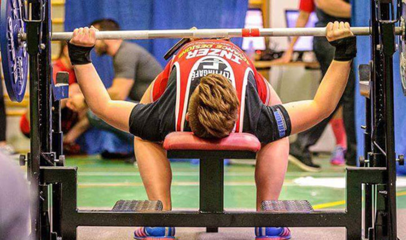 Vegan Weightlifter Sets New Record in Iceland