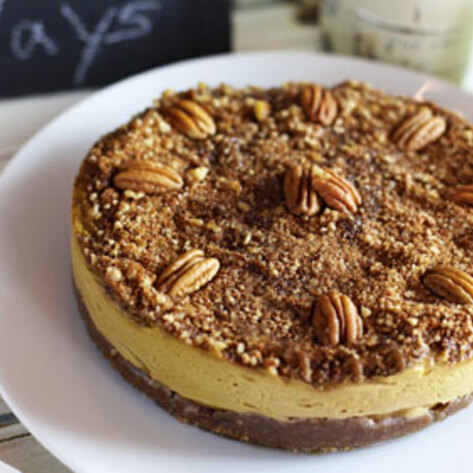 Raw Vegan Pumpkin Pie Cheesecake