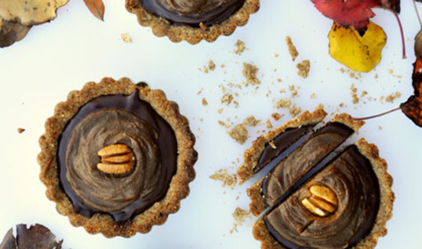 Vegan Pumpkin Caramel Chocolate Tarts