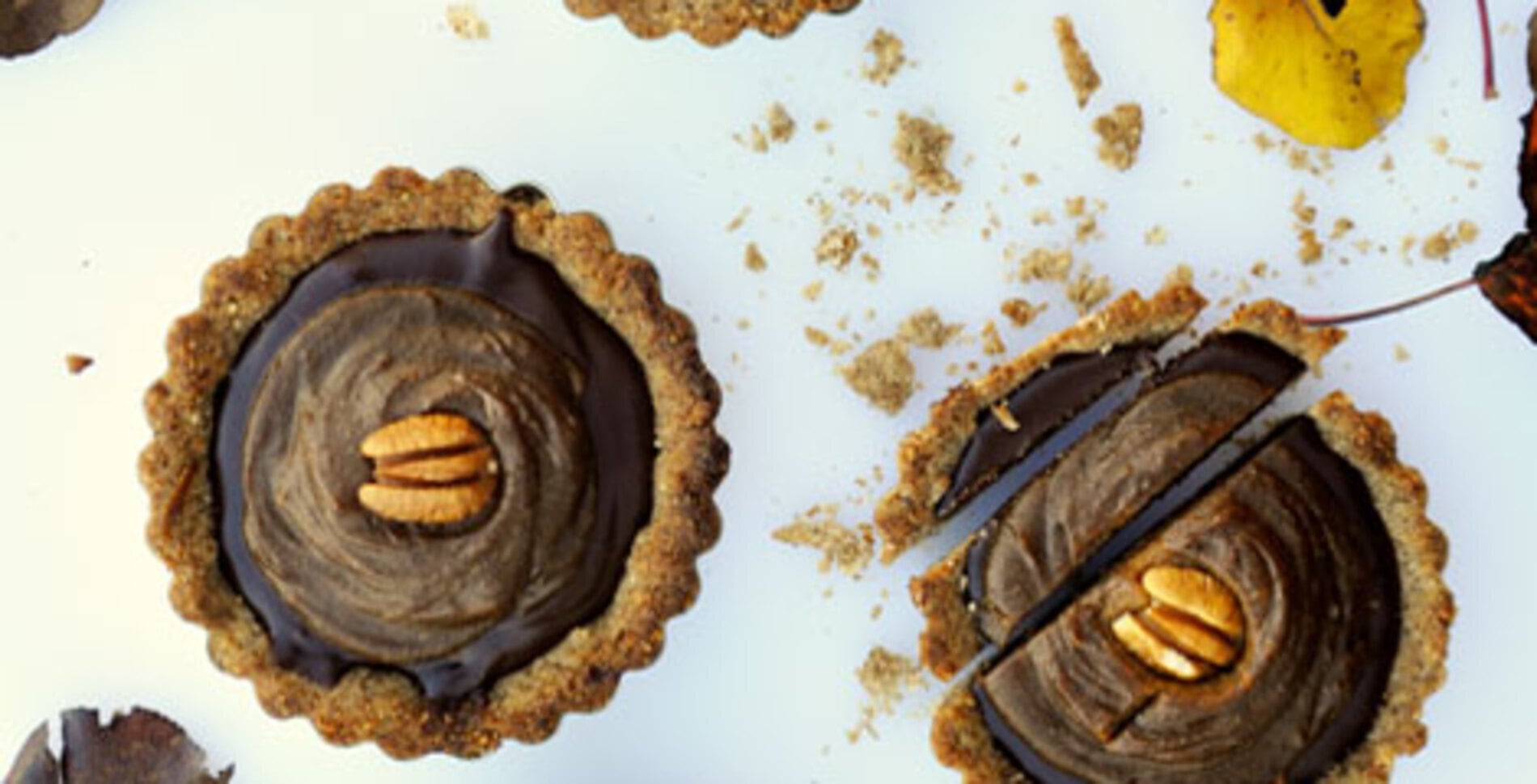 Vegan Pumpkin Caramel Chocolate Tarts