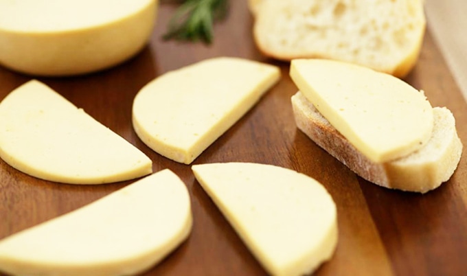 VegNewsGustaFoods2