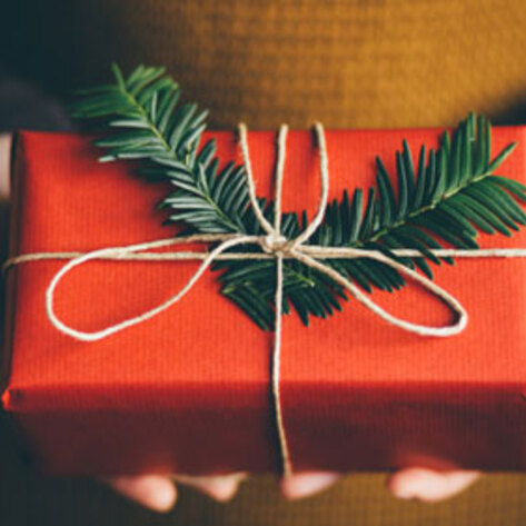8 Ways To Make Your Holiday Gathering Eco-Friendly