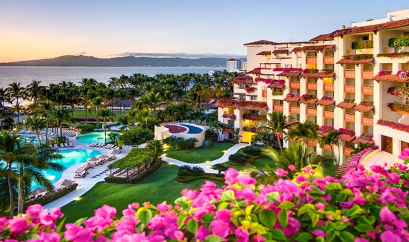 Mexican Resort Adopts 24-Hour Vegan Menu